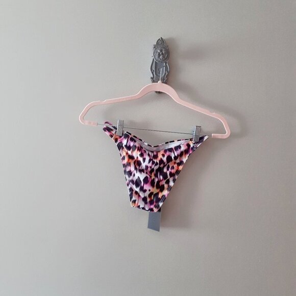 NWT South Beach leopard print triangle bikini top & low rise bottom set, 6 - Picture 12 of 12